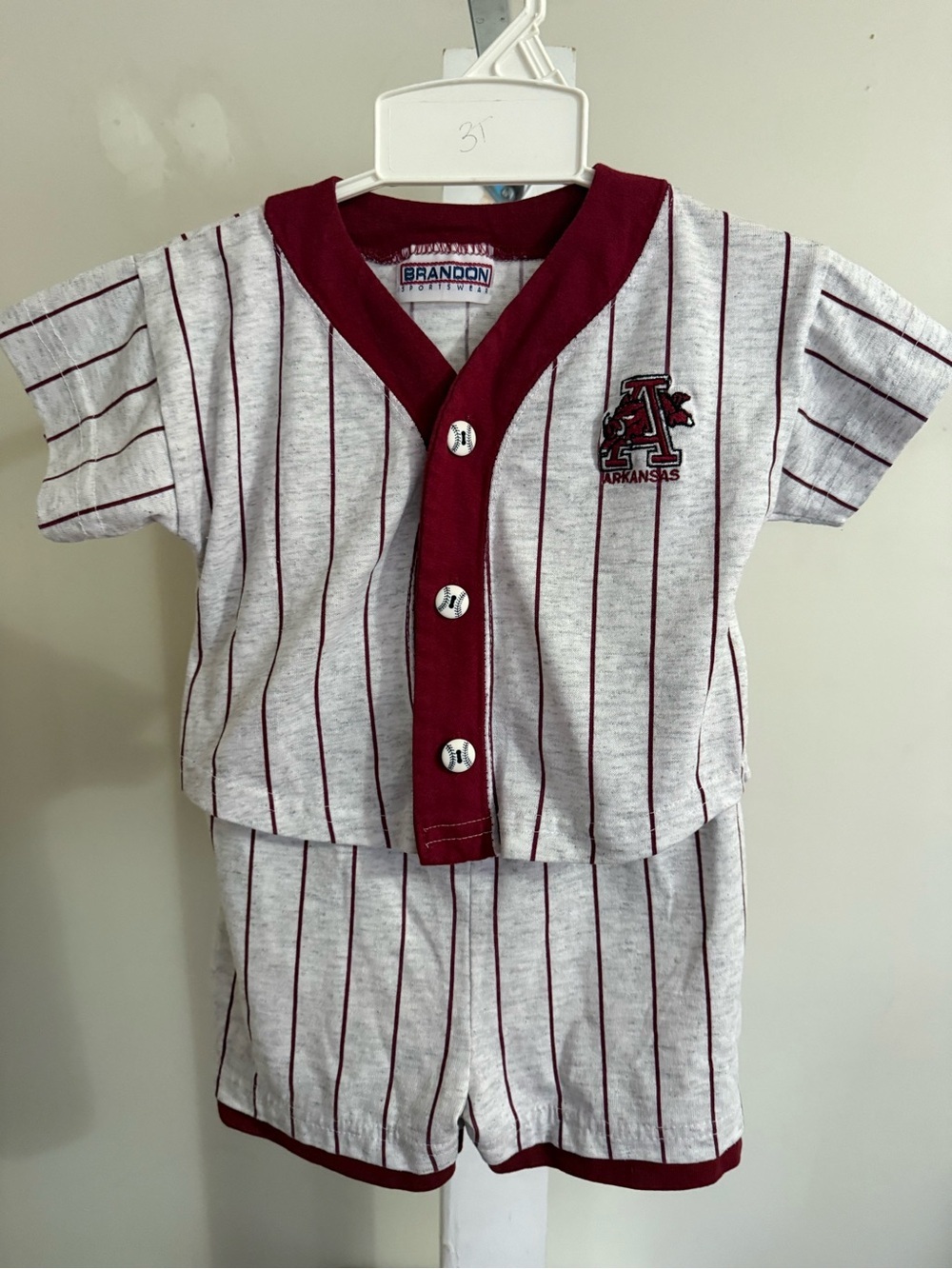 New University of Arkansas Razorbacks Shorts Set